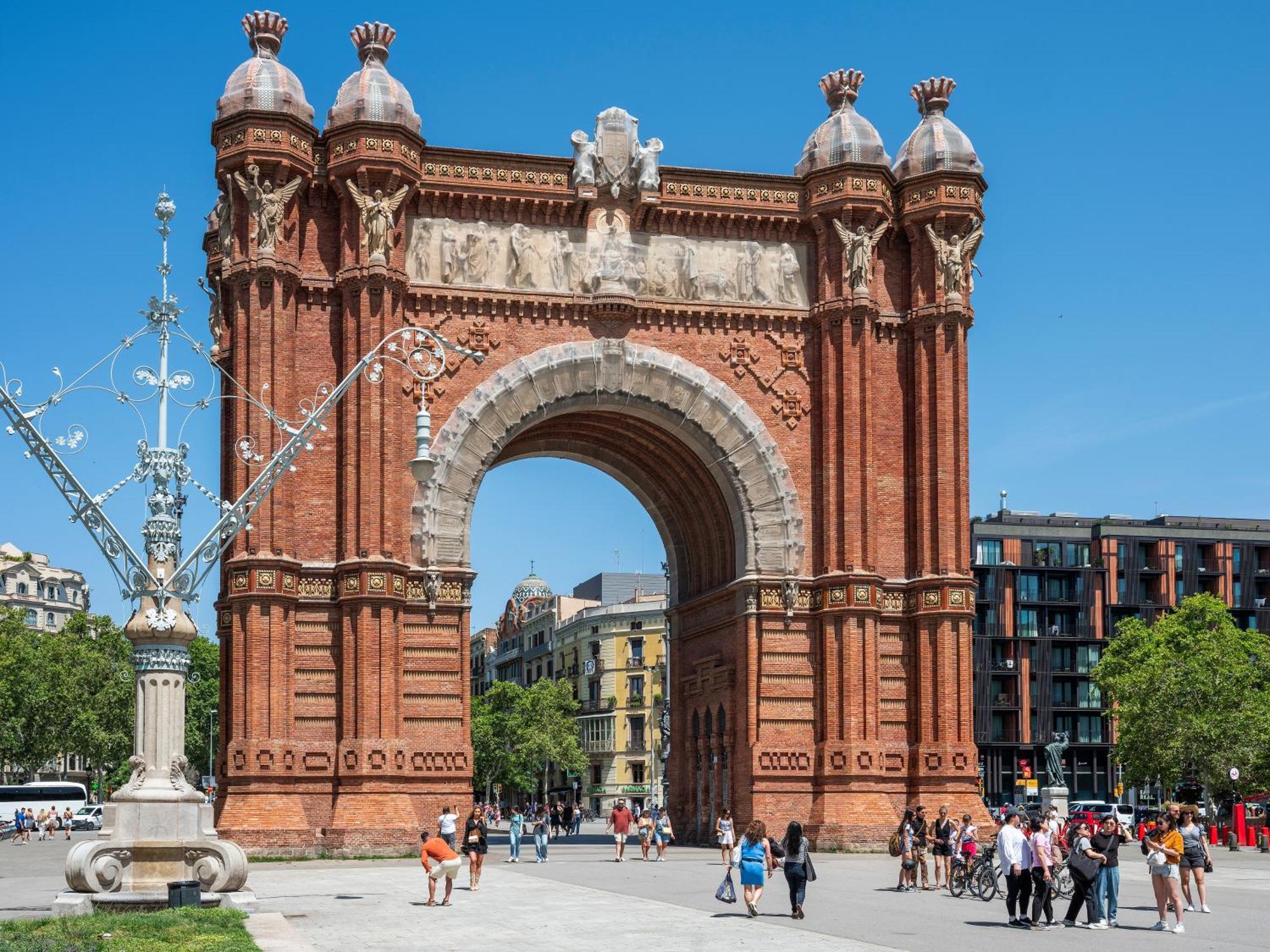 Aspasios Arc De Triomf Apartments Barcelona Exterior photo